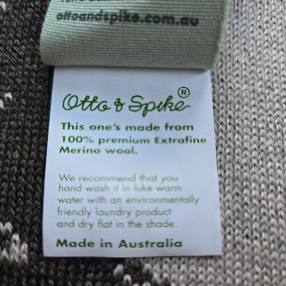 NWOT Otto & Spike Merino Scarf Knit Wool Cockatoo Parrot Bird BROWN - Picture 6 of 9